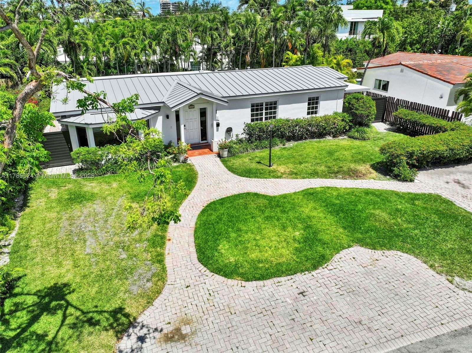 Real estate property located at 255 Ridgewood Rd, Miami-dade, Tropical Isle Homes Sub 4, Key Biscayne, FL