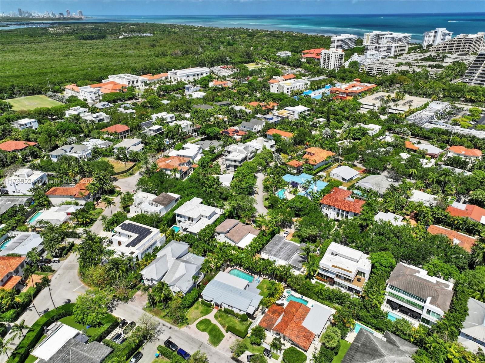 Real estate property located at 255 Ridgewood Rd, Miami-dade, Tropical Isle Homes Sub 4, Key Biscayne, FL