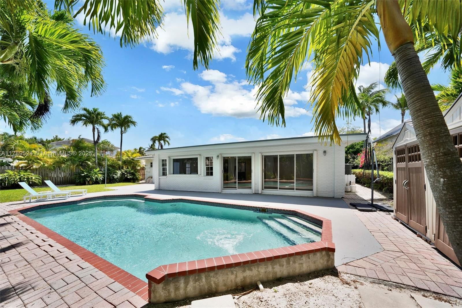 Real estate property located at 255 Ridgewood Rd, Miami-dade, Tropical Isle Homes Sub 4, Key Biscayne, FL
