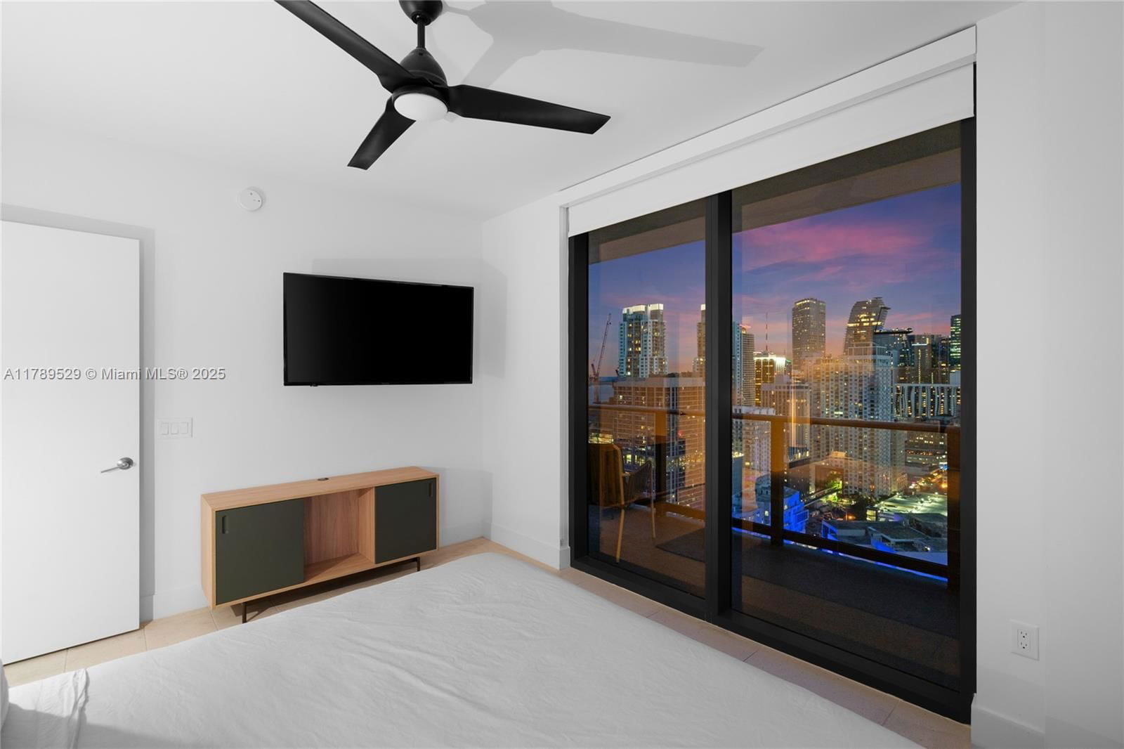 Real estate property located at 159 6th St #3105, Miami-dade, Natiivo/gale Miami, Miami, FL