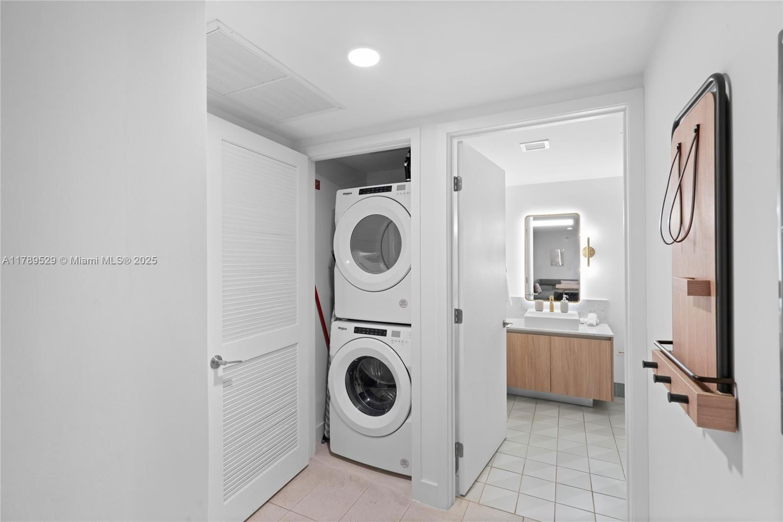Real estate property located at 159 6th St #3105, Miami-dade, Natiivo/gale Miami, Miami, FL
