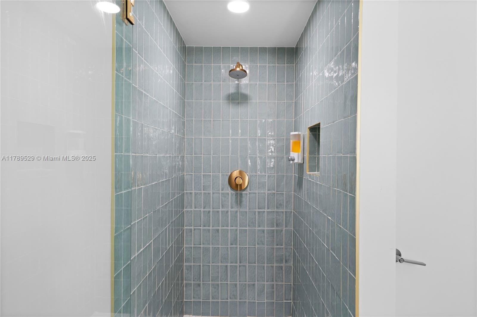 Real estate property located at 159 6th St #3105, Miami-dade, Natiivo/gale Miami, Miami, FL