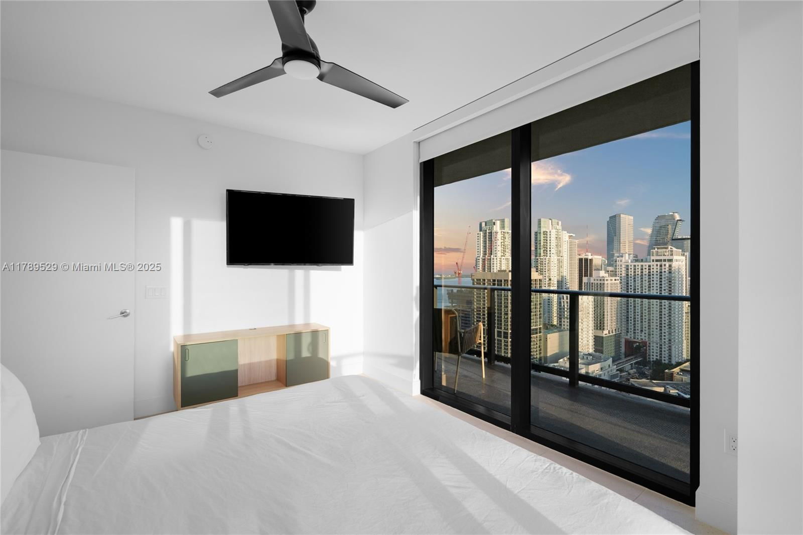 Real estate property located at 159 6th St #3105, Miami-dade, Natiivo/gale Miami, Miami, FL