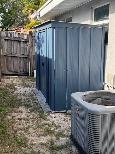 Real estate property located at 1404 2nd St, Broward, Ocean Way Park, Pompano Beach, FL