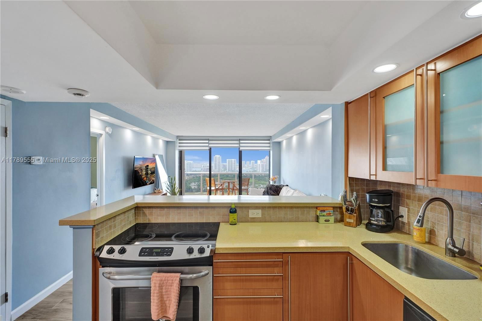 Real estate property located at 3625 Country Club Dr #2505, Miami-dade, Aventura Eldorado Condo, Aventura, FL