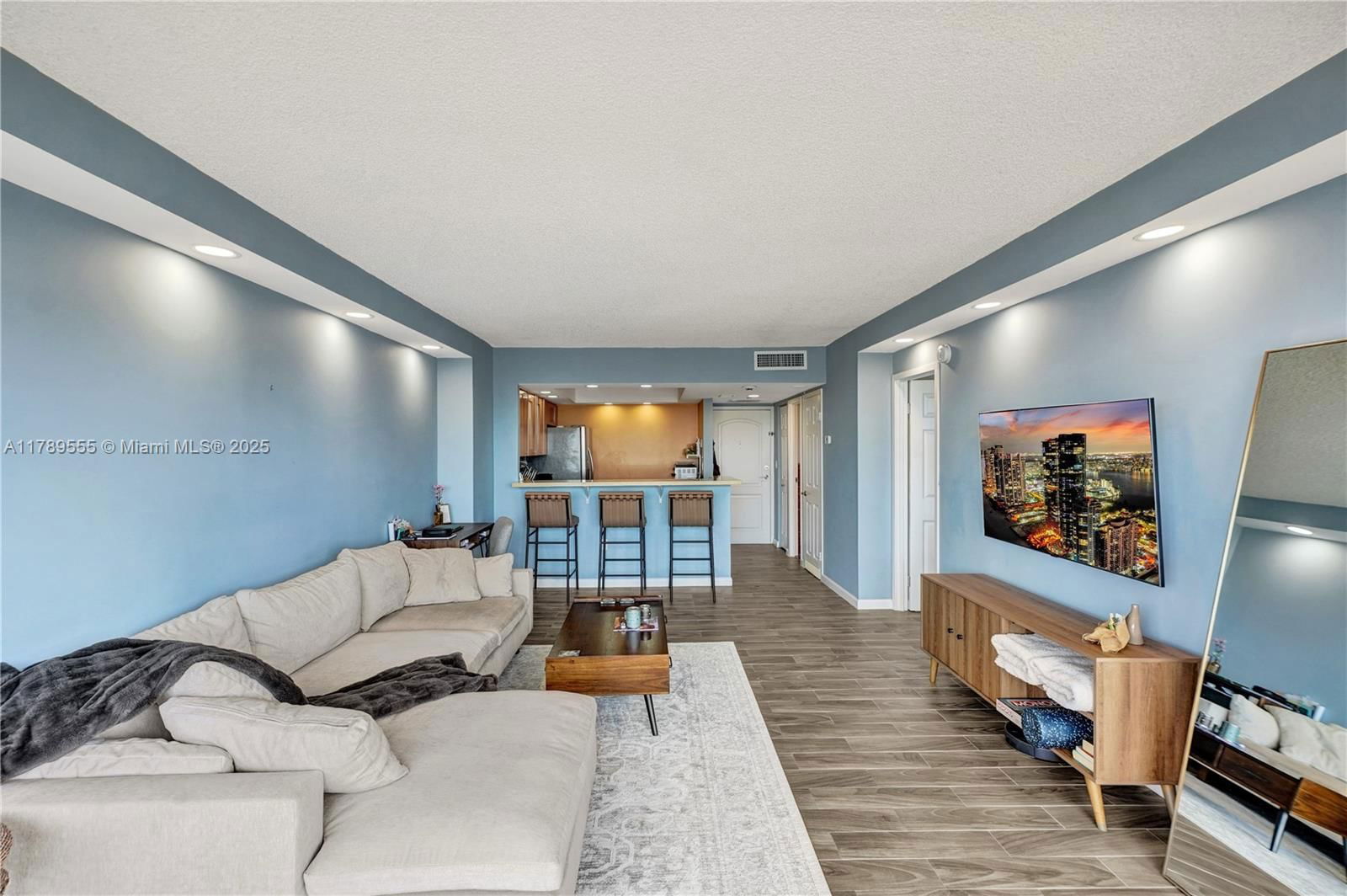 Real estate property located at 3625 Country Club Dr #2505, Miami-dade, Aventura Eldorado Condo, Aventura, FL