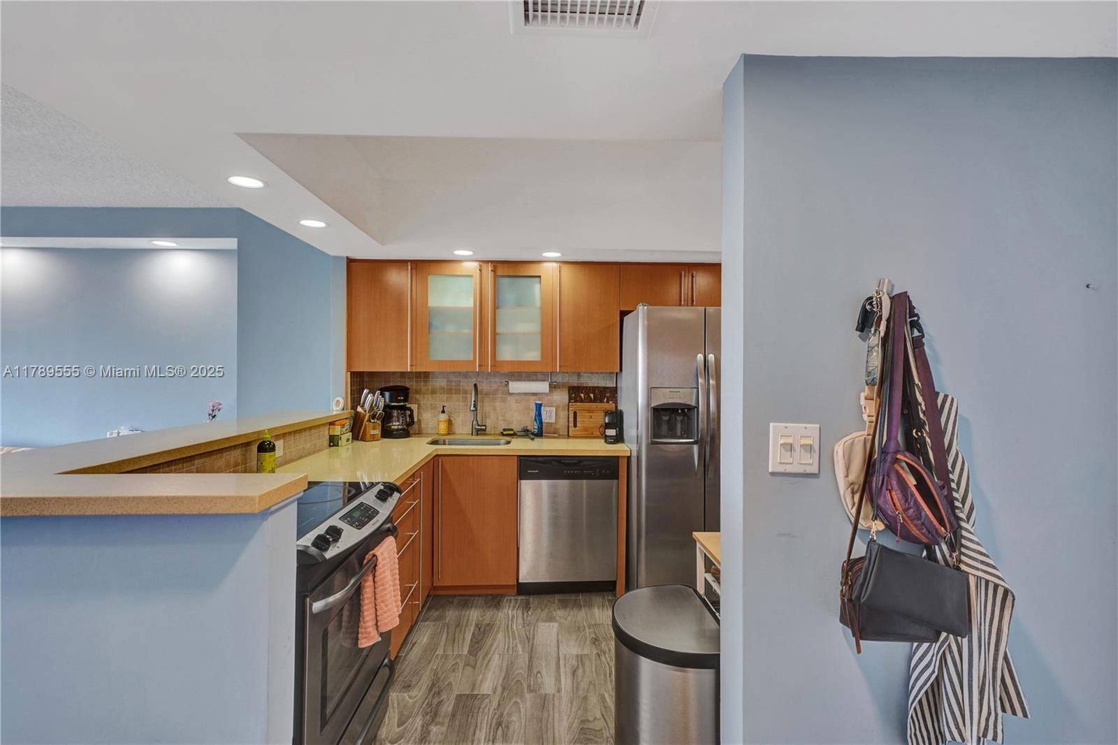Real estate property located at 3625 Country Club Dr #2505, Miami-dade, Aventura Eldorado Condo, Aventura, FL