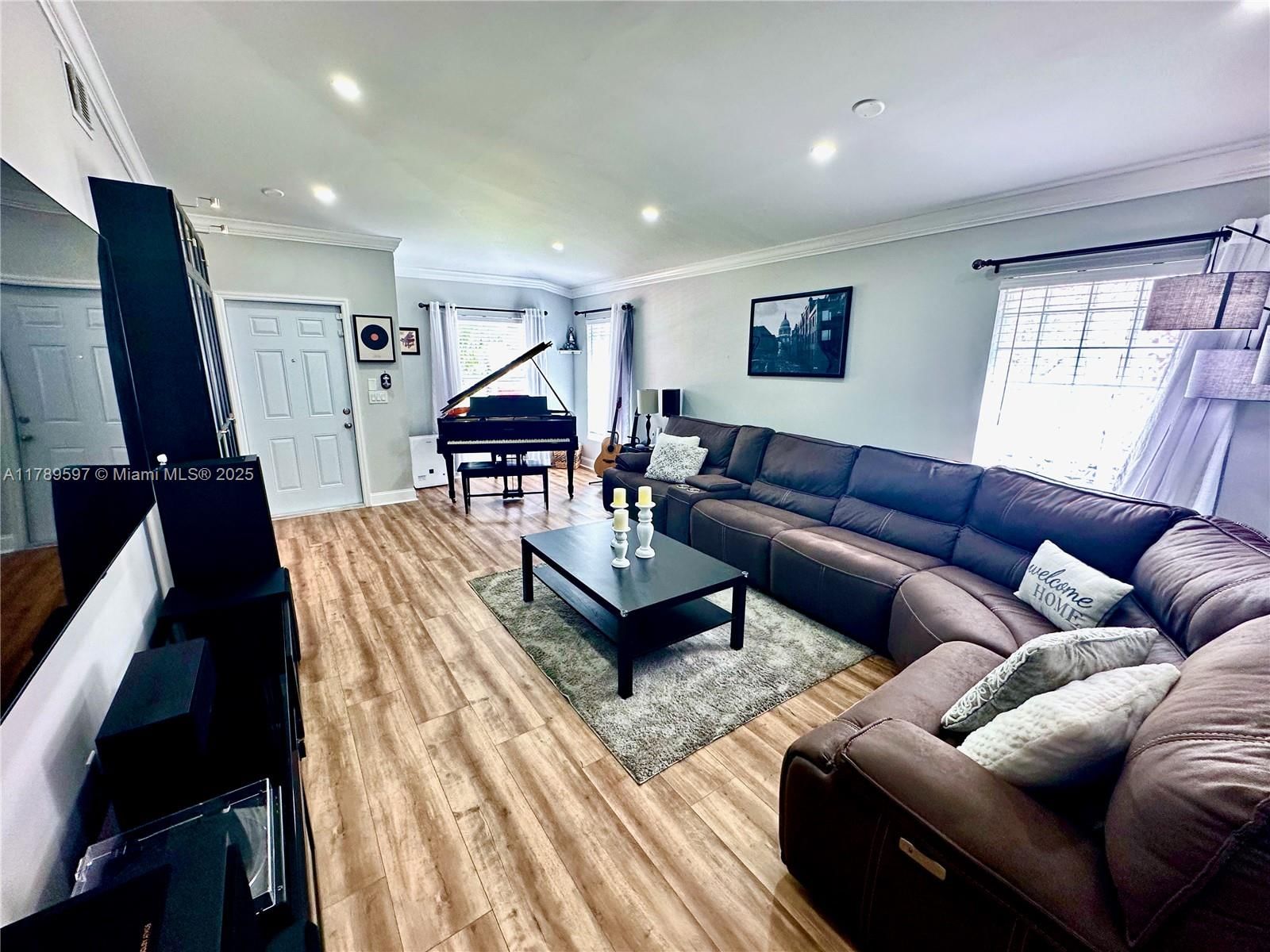 Real estate property located at 5557 125th Ter, Broward, Wyndham Lakes North, Coral Springs, FL