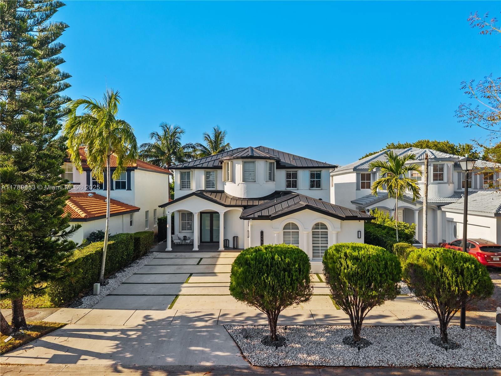 Real estate property located at 14961 17th Ln, Miami-dade, Grand Lakes Phase Iii, Miami, FL