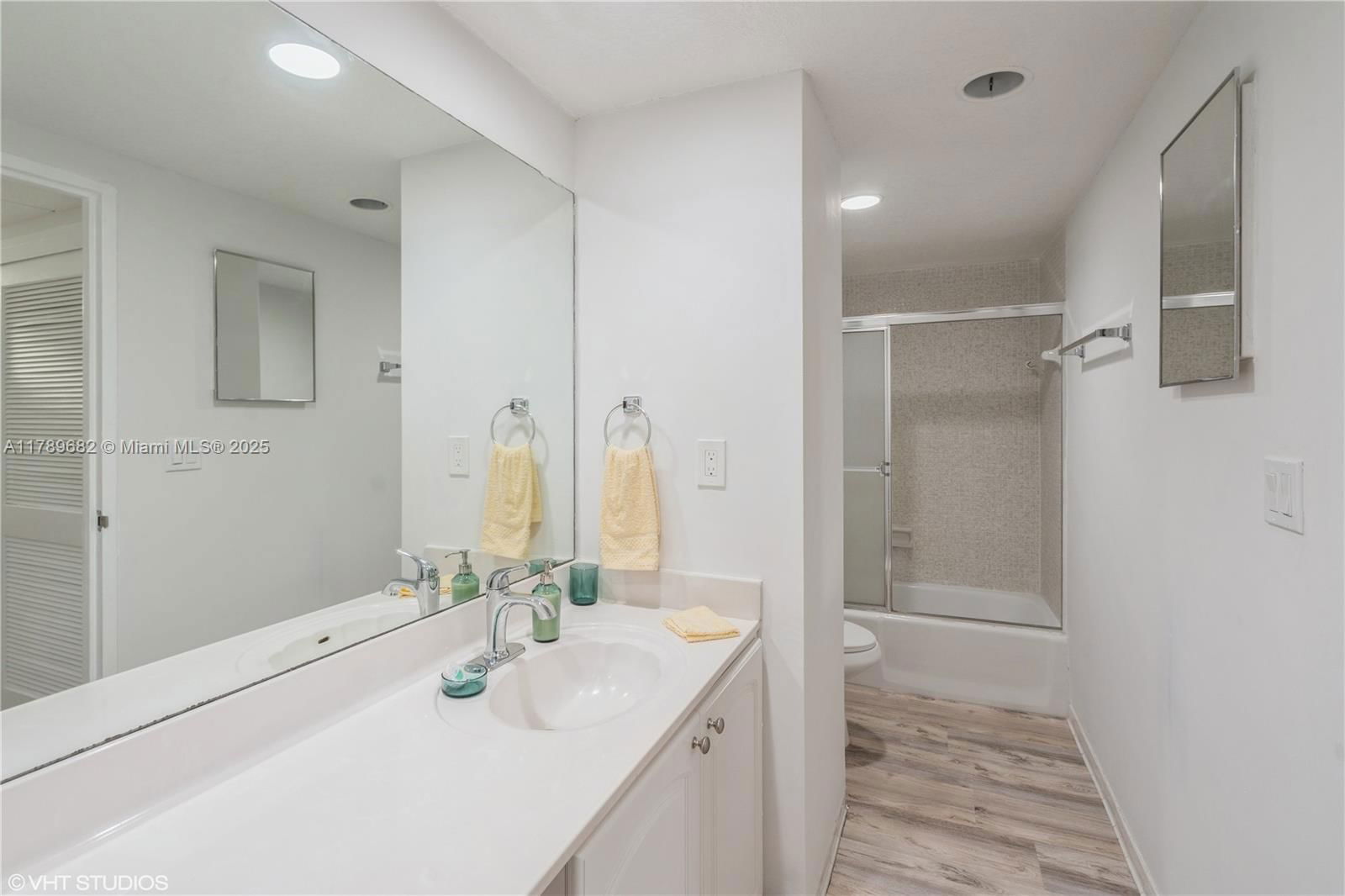 Real estate property located at 4001 Ocean Dr #2C, Broward, Sian Ocean Residences Con, Hollywood, FL