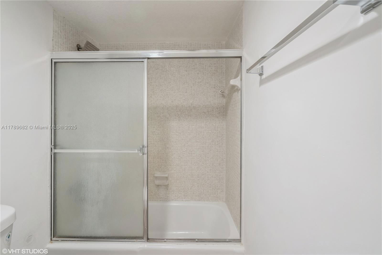 Real estate property located at 4001 Ocean Dr #2C, Broward, Sian Ocean Residences Con, Hollywood, FL