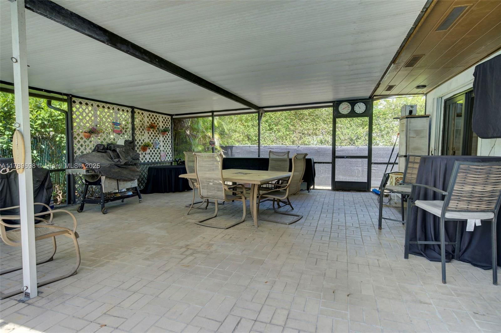 Real estate property located at 16674 93rd Ct, Miami-dade, Villa Malaga, Palmetto Bay, FL