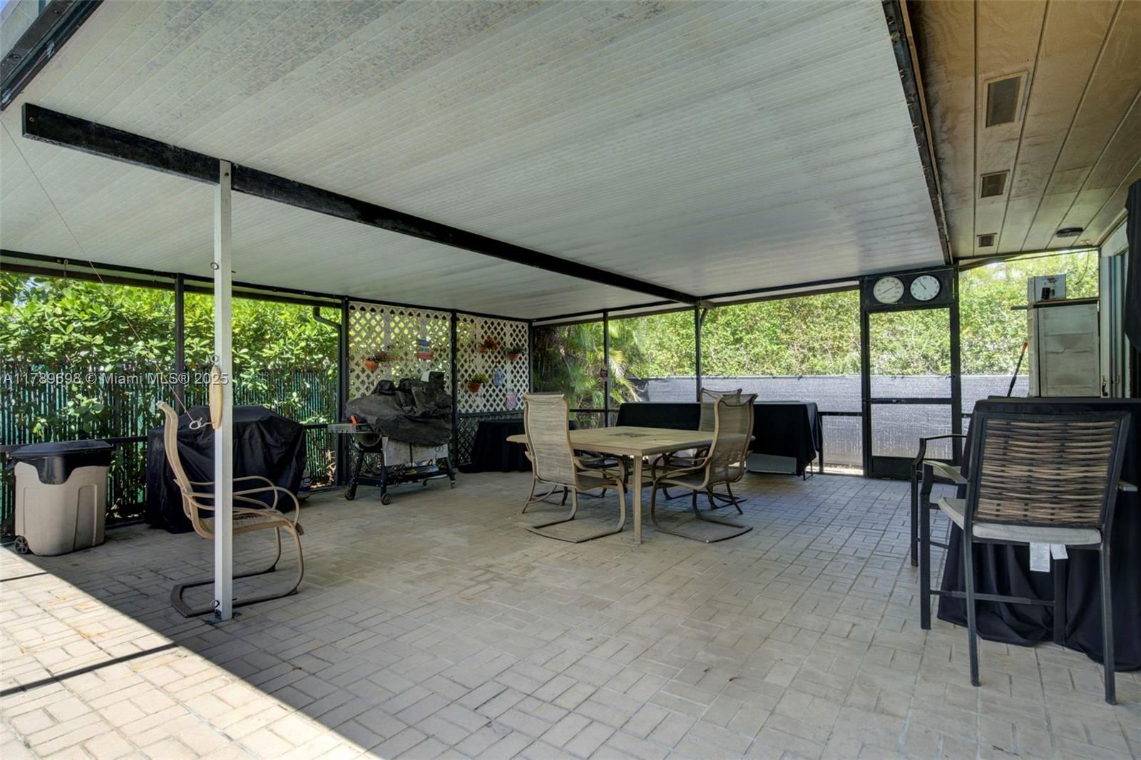 Real estate property located at 16674 93rd Ct, Miami-dade, Villa Malaga, Palmetto Bay, FL
