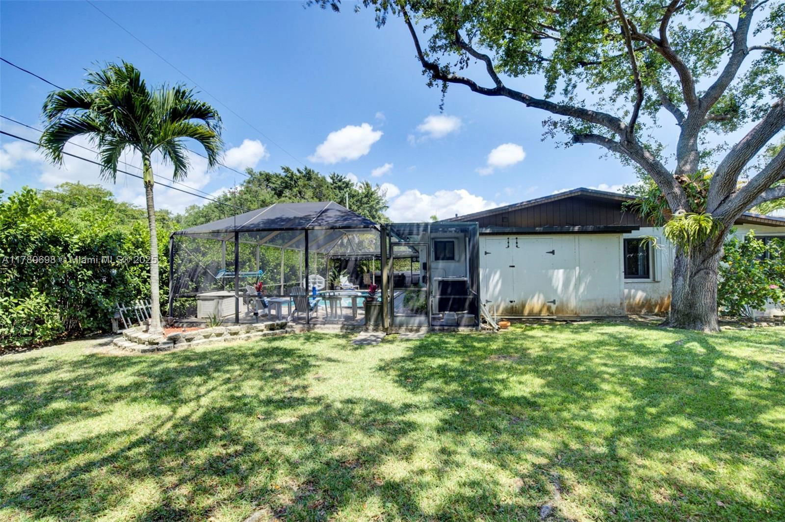 Real estate property located at 16674 93rd Ct, Miami-dade, Villa Malaga, Palmetto Bay, FL