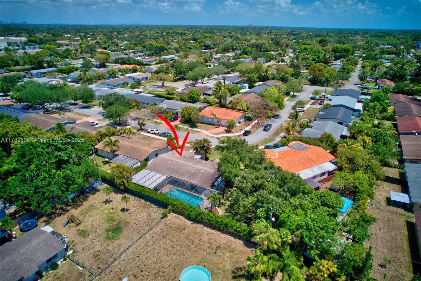 Real estate property located at 16674 93rd Ct, Miami-dade, Villa Malaga, Palmetto Bay, FL