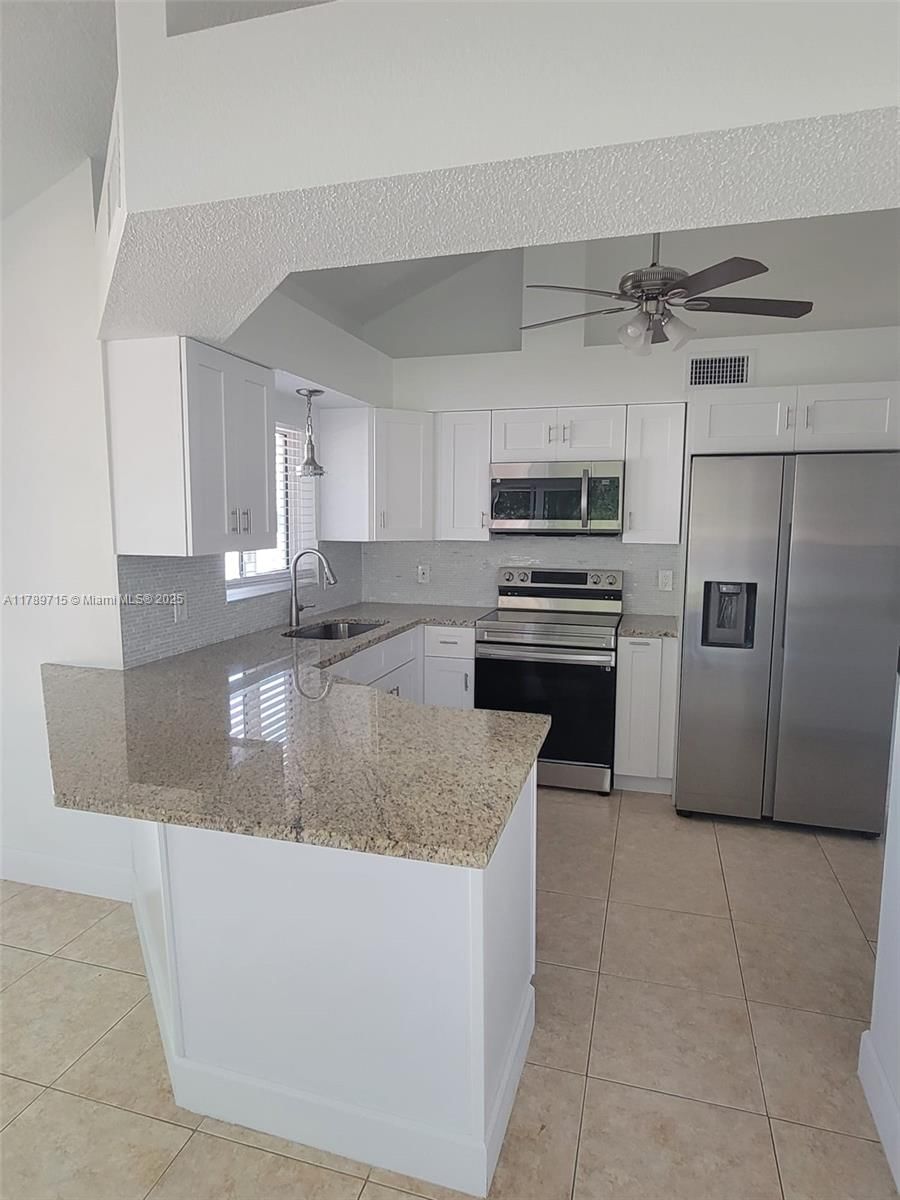 Real estate property located at 822 Diane Cir, Sarasota, 2159 - Spanish Wells, Englewood, FL