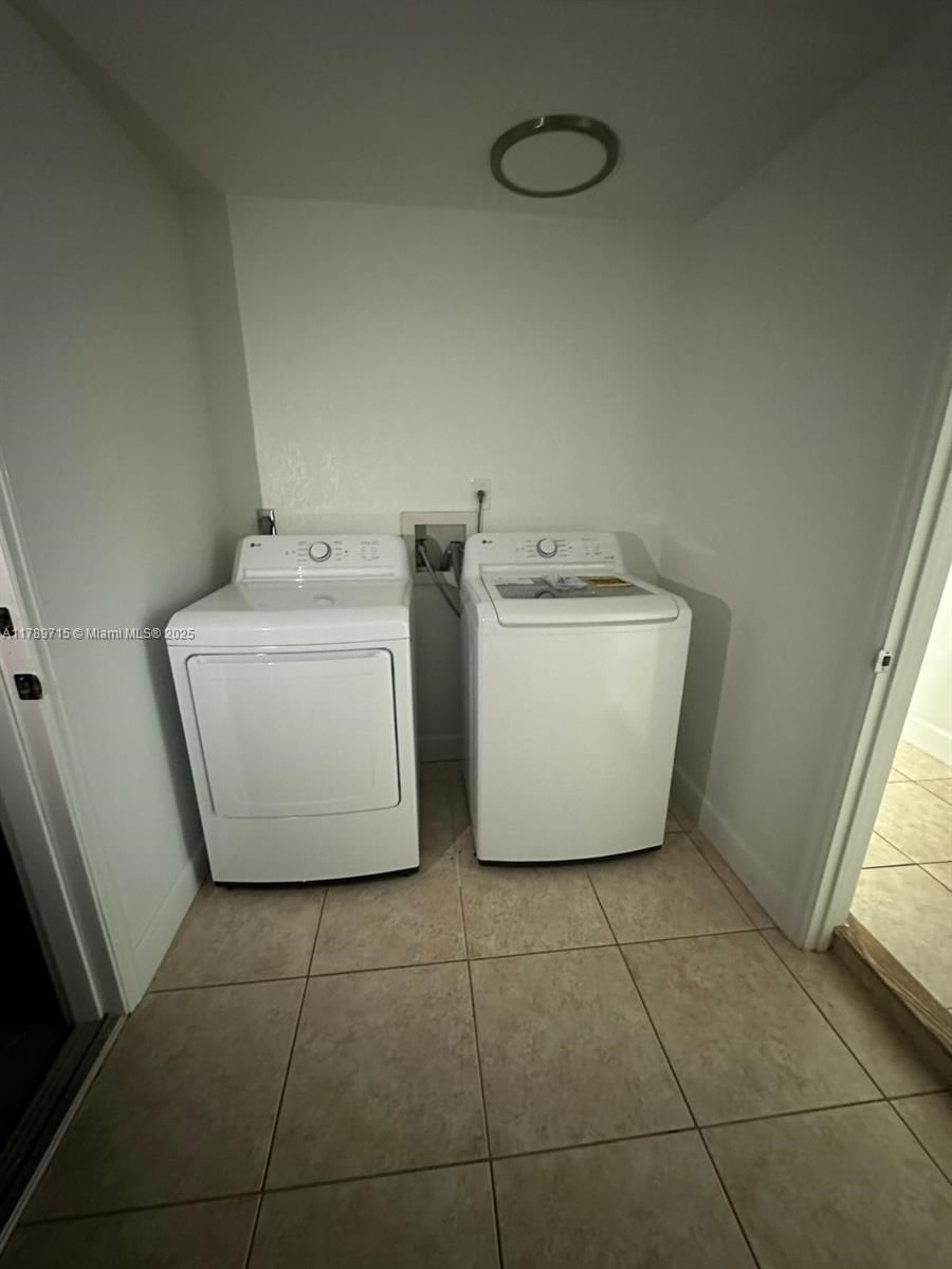 Real estate property located at 822 Diane Cir, Sarasota, 2159 - Spanish Wells, Englewood, FL