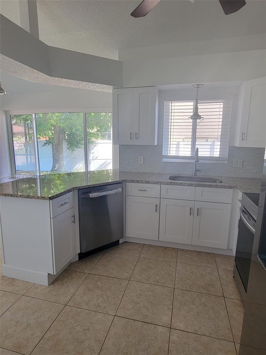Real estate property located at 822 Diane Cir, Sarasota, 2159 - Spanish Wells, Englewood, FL