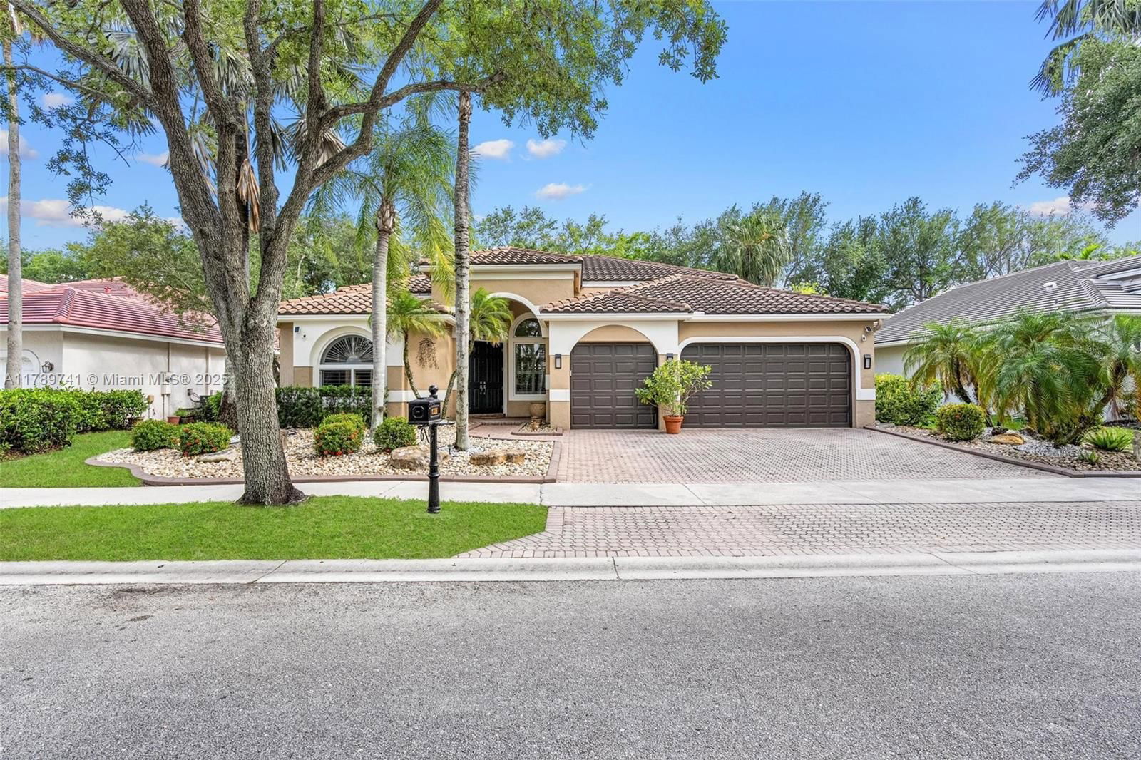 Real estate property located at 1326 Ginger Cir, Broward, Sector 6 East, Weston, FL