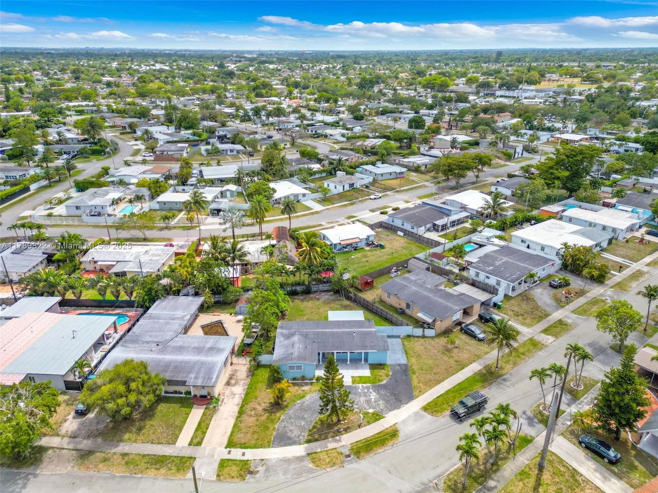 Real estate property located at 11024 51st Ter, Miami-dade, Westwood Lake 7th Addn, Miami, FL