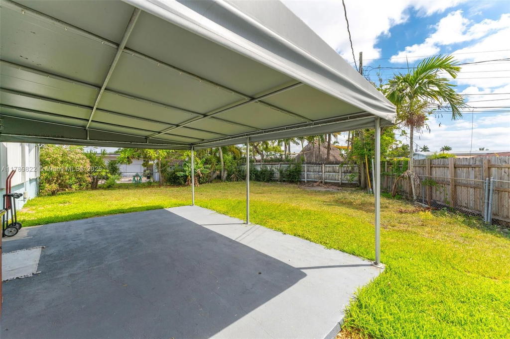 Real estate property located at 11024 51st Ter, Miami-dade, Westwood Lake 7th Addn, Miami, FL