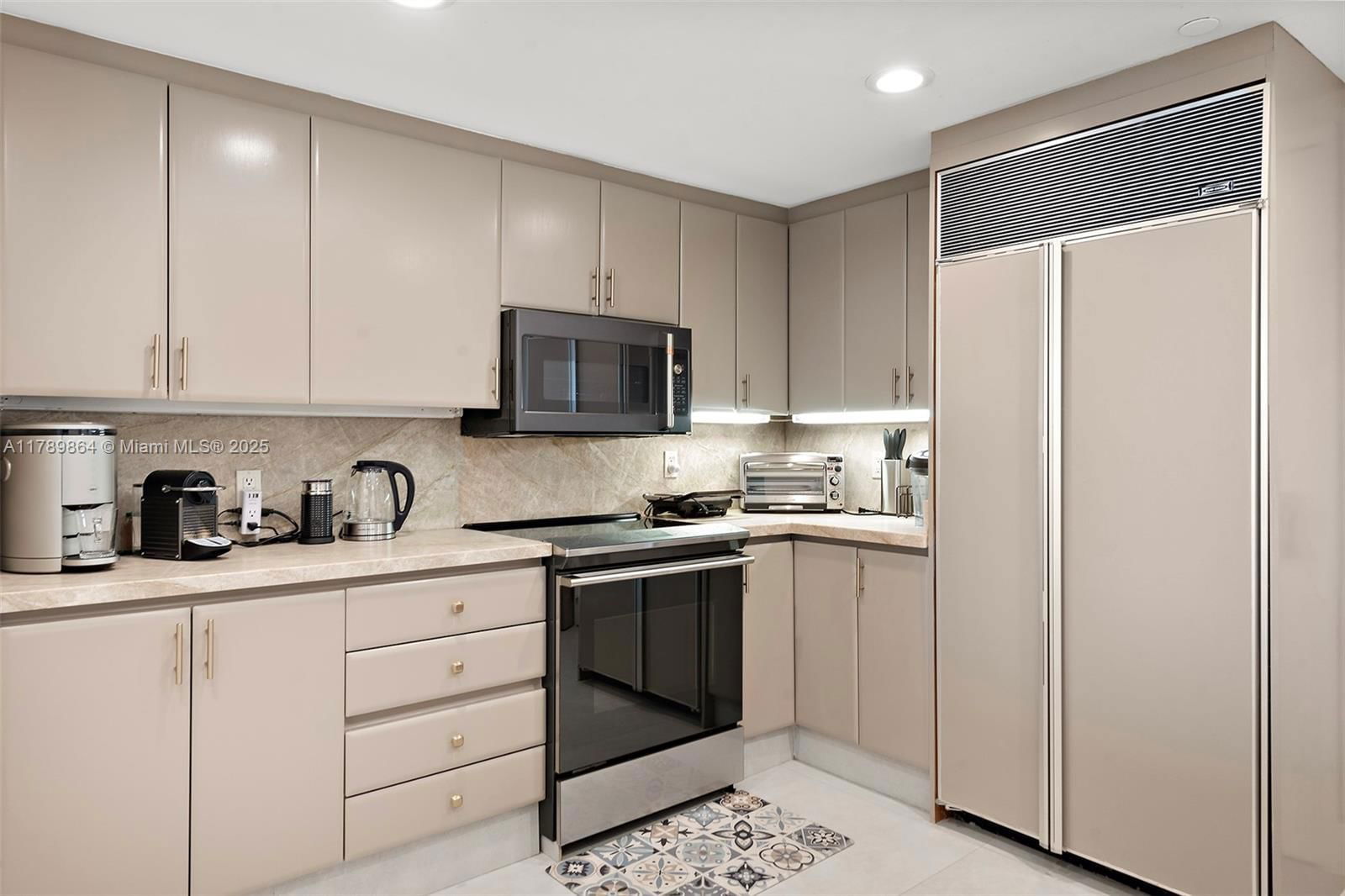 Real estate property located at 9595 Collins Ave N10F, Miami-dade, Solimar Condo, Surfside, FL