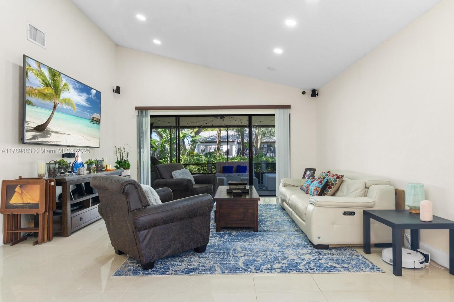 Real estate property located at 371 Fairway Cir #56, Broward, Villas At Bonaventure In, Weston, FL