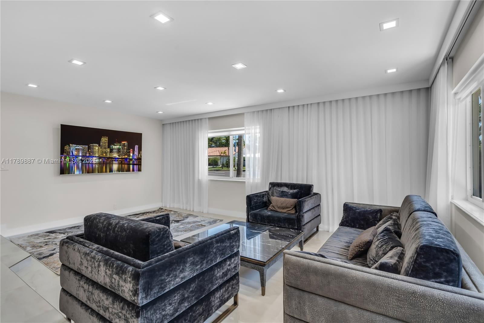 Real estate property located at 1045 Hollywood Blvd, Broward, Hollywood Lakes Section, Hollywood, FL