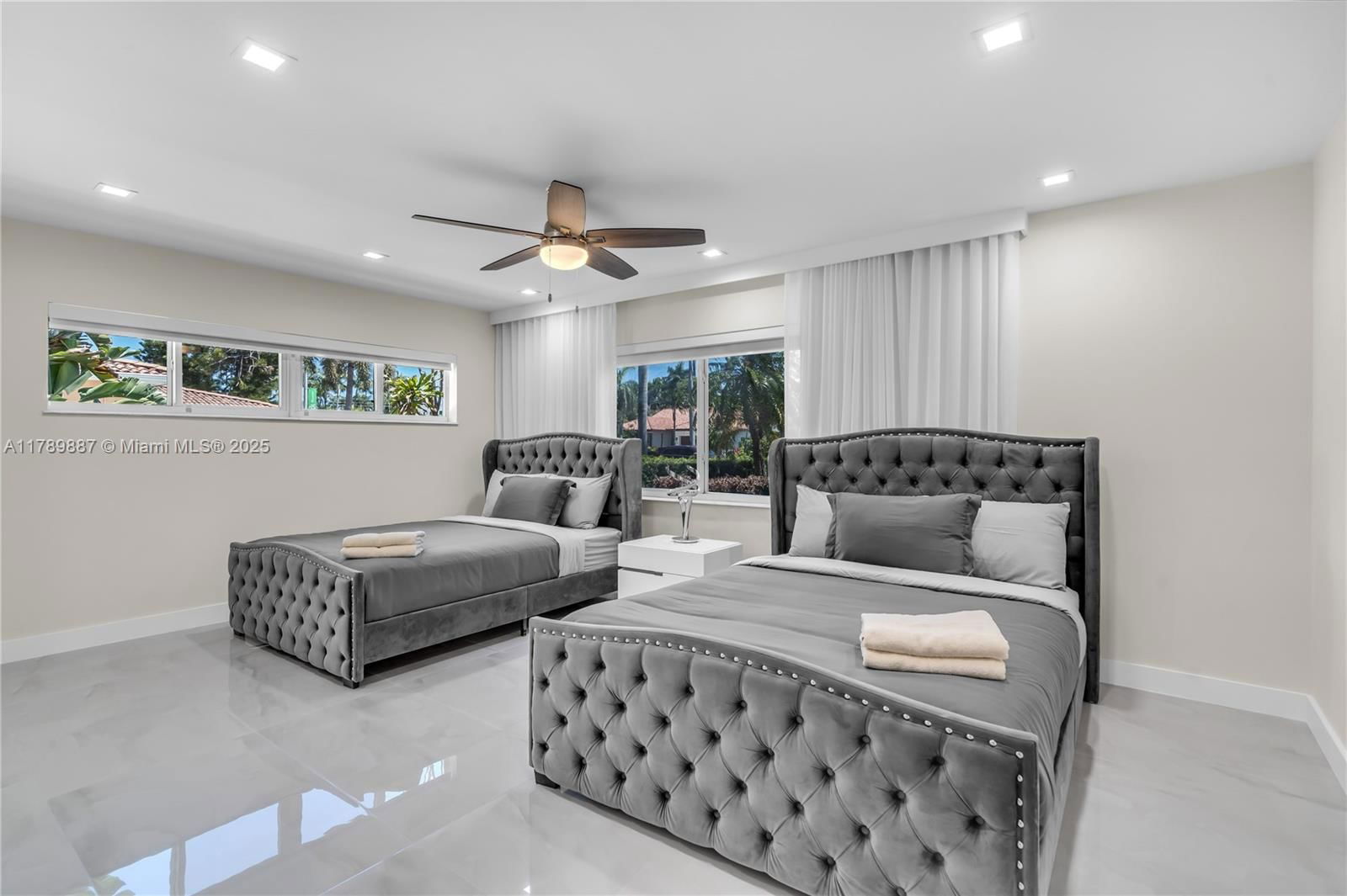 Real estate property located at 1045 Hollywood Blvd, Broward, Hollywood Lakes Section, Hollywood, FL