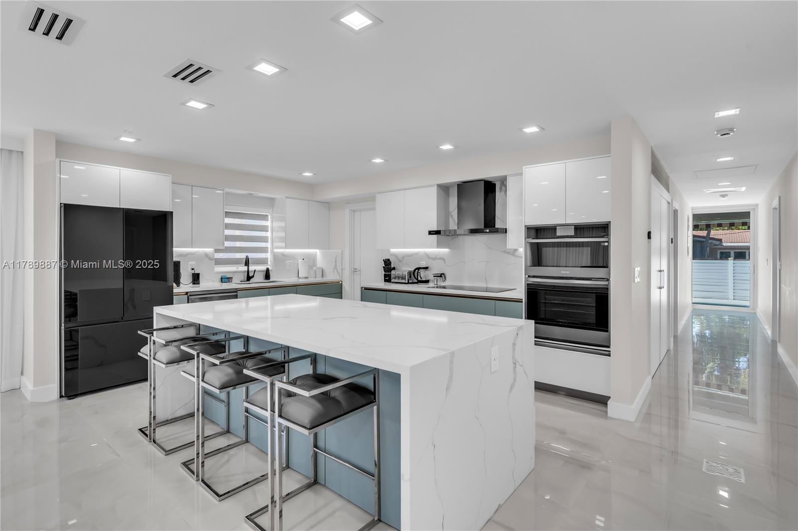 Real estate property located at 1045 Hollywood Blvd, Broward, Hollywood Lakes Section, Hollywood, FL
