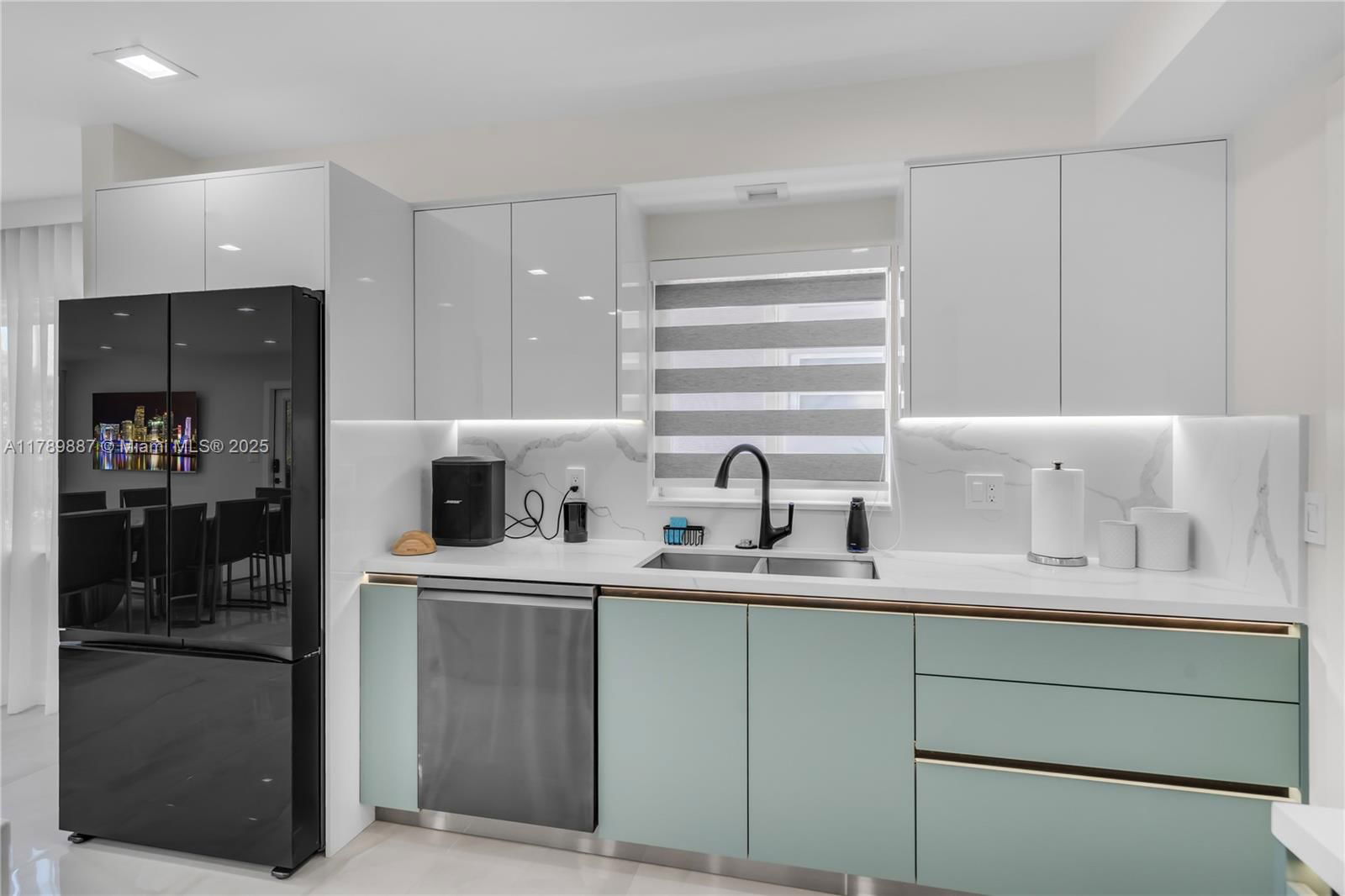 Real estate property located at 1045 Hollywood Blvd, Broward, Hollywood Lakes Section, Hollywood, FL