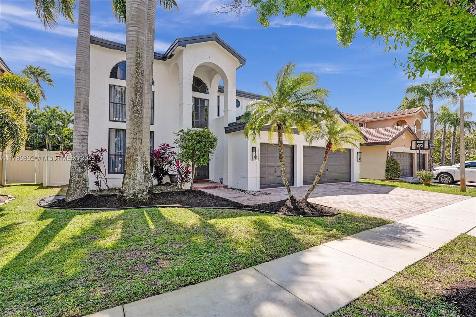 Real estate property located at 17946 35th Dr, Broward, Silver Lakes Phase Iii Re, Miramar, FL