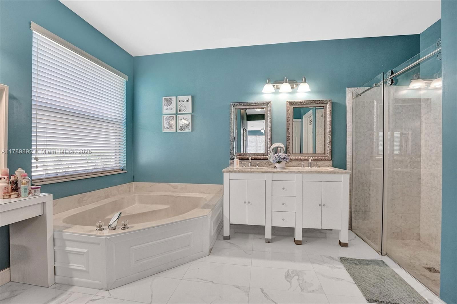 Real estate property located at 17946 35th Dr, Broward, Silver Lakes Phase Iii Re, Miramar, FL