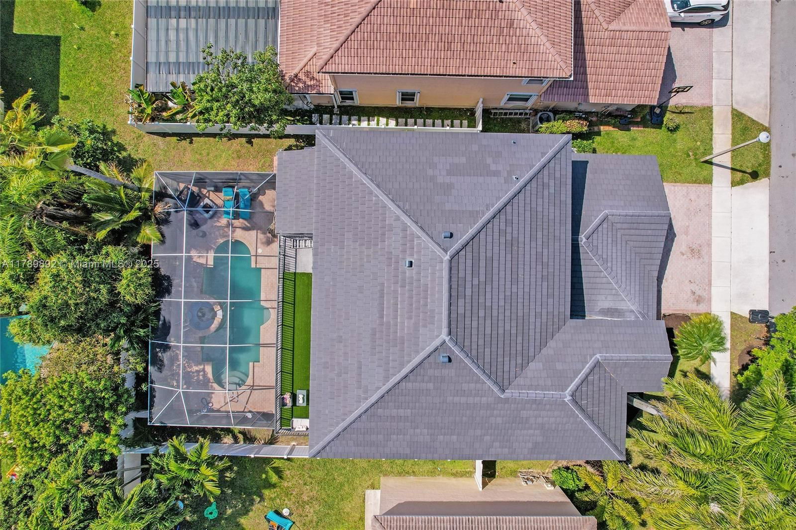 Real estate property located at 17946 35th Dr, Broward, Silver Lakes Phase Iii Re, Miramar, FL