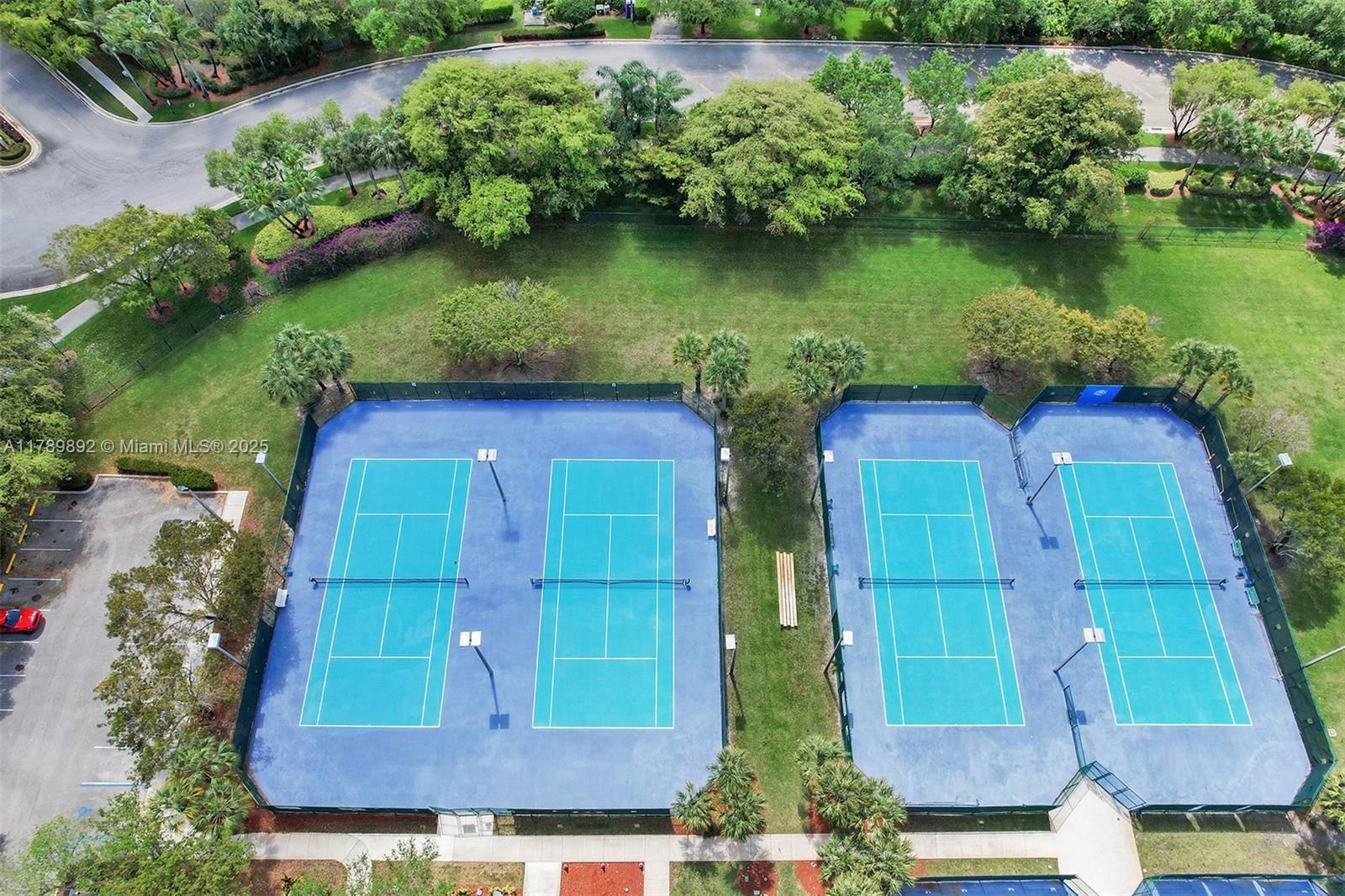 Real estate property located at 17946 35th Dr, Broward, Silver Lakes Phase Iii Re, Miramar, FL