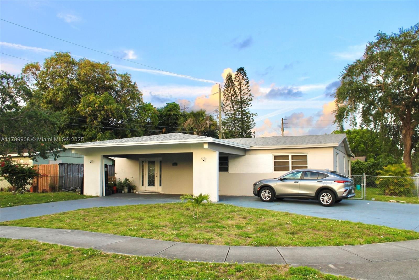 Real estate property located at 2000 29th Ter, Broward, Royal Palms Park, Fort Lauderdale, FL