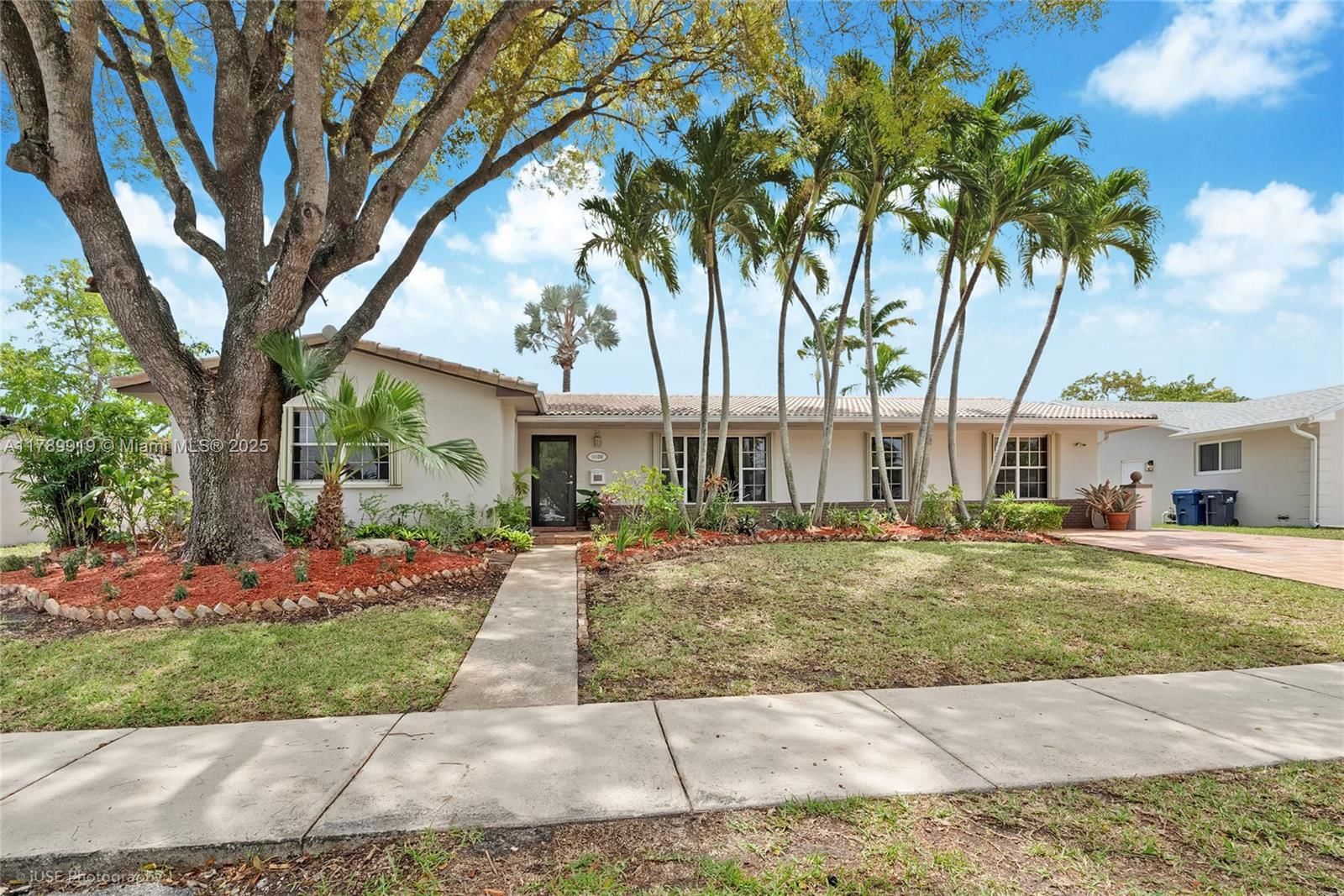 Real estate property located at 9600 77th St, Miami-dade, Kendall Sunset Homes, Miami, FL