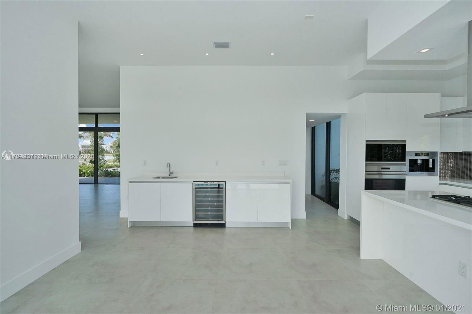 Real estate property located at 16512 Botaniko Dr S, Broward, Weston Estates, Weston, FL