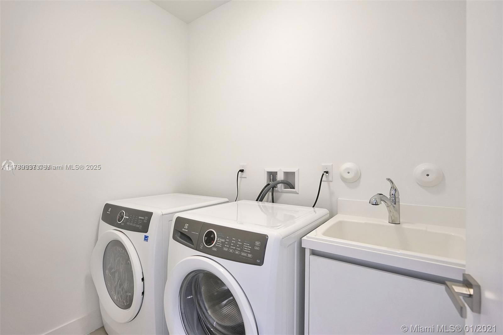 Real estate property located at 16512 Botaniko Dr S, Broward, Weston Estates, Weston, FL