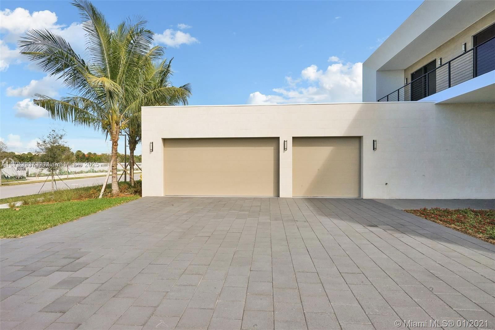 Real estate property located at 16512 Botaniko Dr S, Broward, Weston Estates, Weston, FL