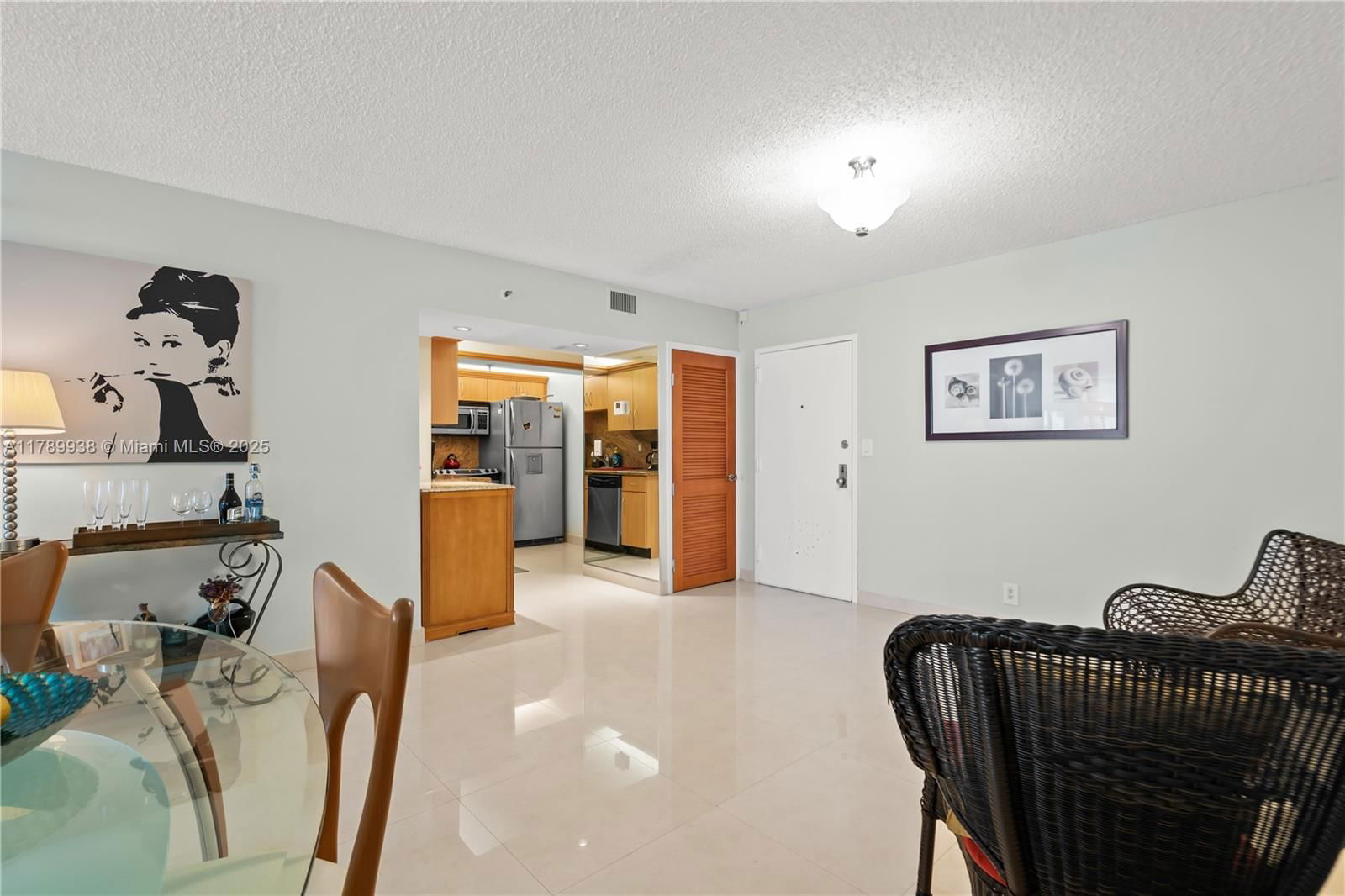 Real estate property located at 2401 Collins Ave #705, Miami-dade, The Riviera Condo, Miami Beach, FL