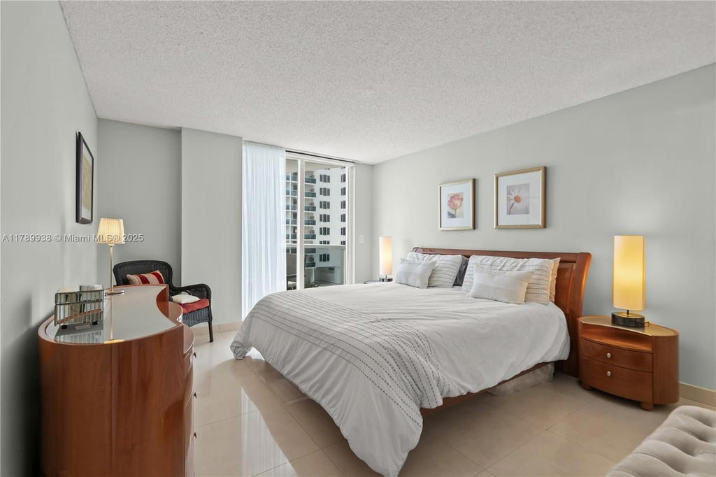 Real estate property located at 2401 Collins Ave #705, Miami-dade, The Riviera Condo, Miami Beach, FL