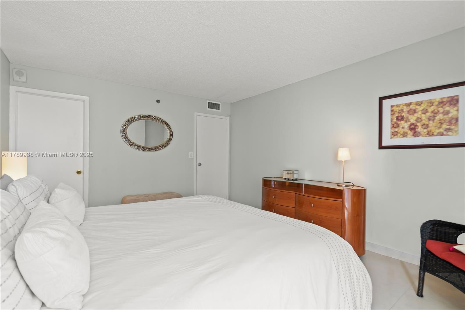 Real estate property located at 2401 Collins Ave #705, Miami-dade, The Riviera Condo, Miami Beach, FL