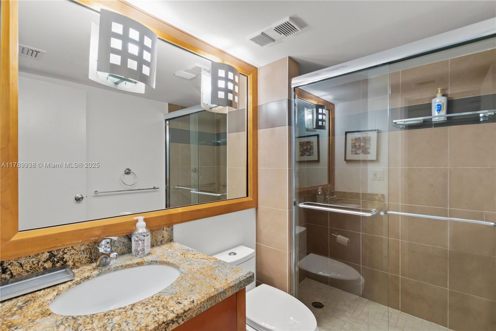 Real estate property located at 2401 Collins Ave #705, Miami-dade, The Riviera Condo, Miami Beach, FL