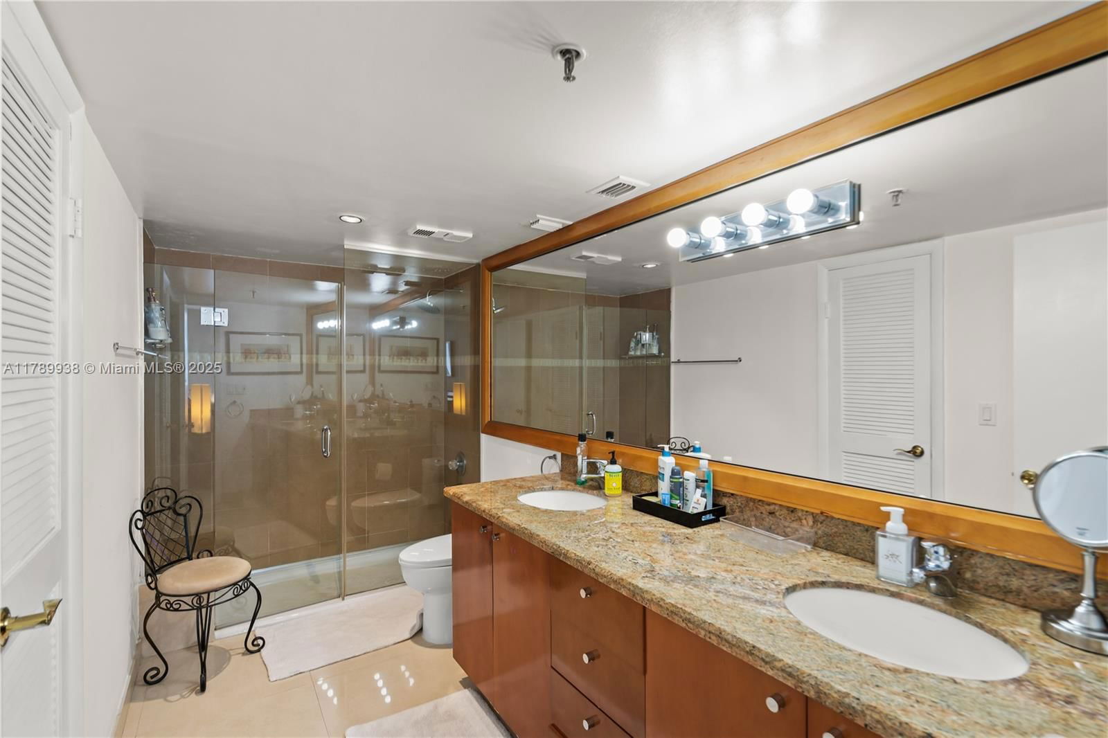 Real estate property located at 2401 Collins Ave #705, Miami-dade, The Riviera Condo, Miami Beach, FL
