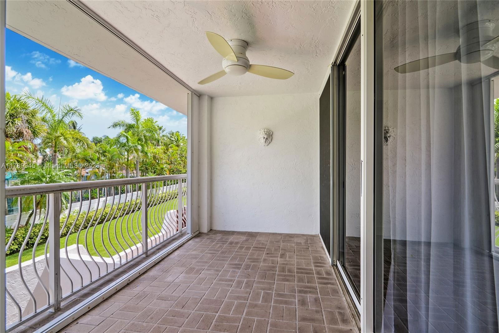 Real estate property located at 3769 209th Ter, Miami-dade, Golden Pointe, Aventura, FL