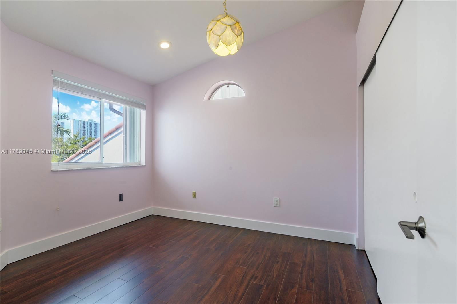 Real estate property located at 3769 209th Ter, Miami-dade, Golden Pointe, Aventura, FL