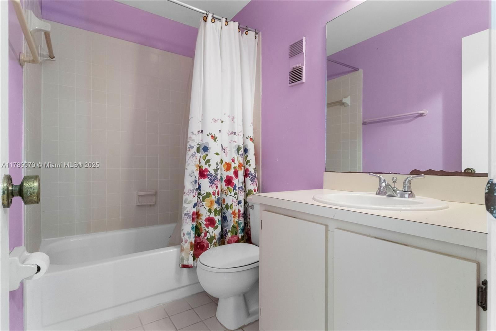Real estate property located at 11048 154th Ct, Miami-dade, La Maison At The Hammocks, Miami, FL