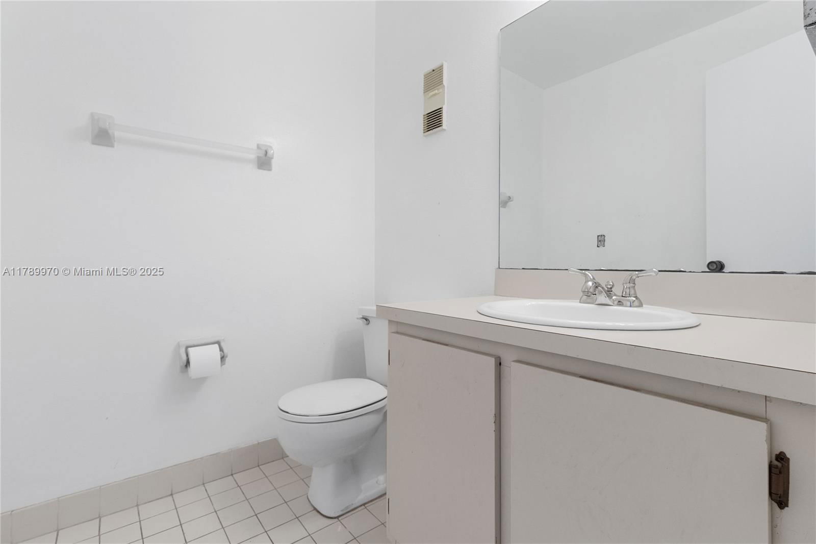 Real estate property located at 11048 154th Ct, Miami-dade, La Maison At The Hammocks, Miami, FL