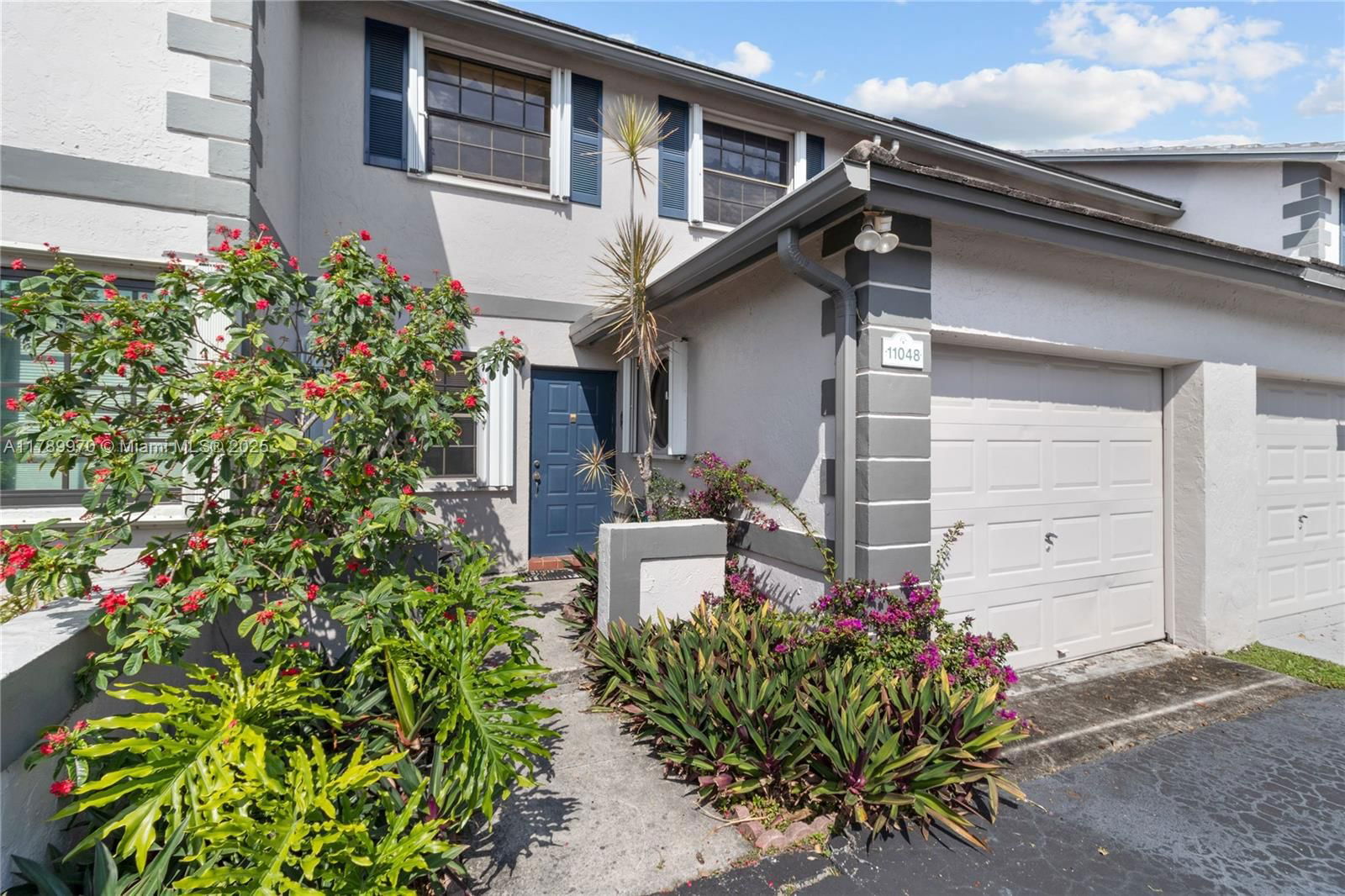 Real estate property located at 11048 154th Ct, Miami-dade, La Maison At The Hammocks, Miami, FL